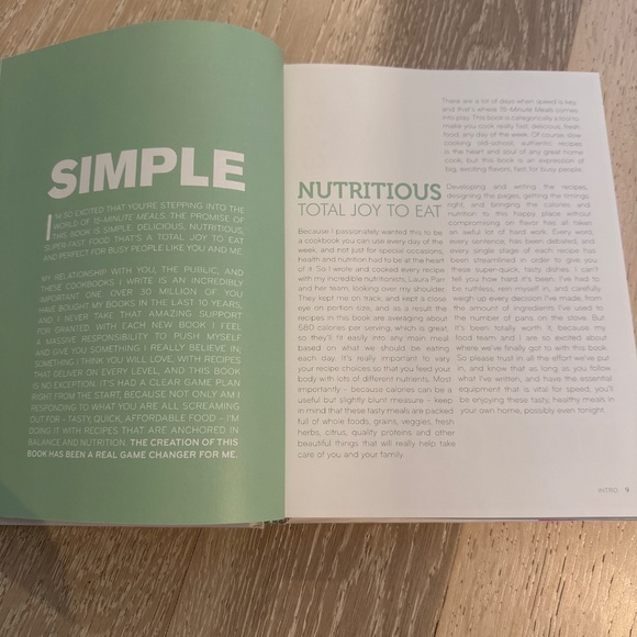 Jamie Oliver Cookbook - Jamie’s 15 Minute Meals - Picture 6 of 7